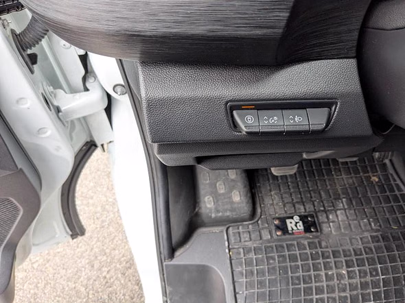 RENAULT Trafic Fg L1H1 2T8 2.0 Blue dCi 150ch Advance -24 - Miniature 9