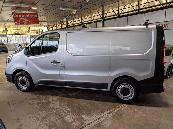 RENAULT Trafic Fg L1H1 3T 2.0 Blue dCi 170ch Advance EDC -24 - Vue 4
