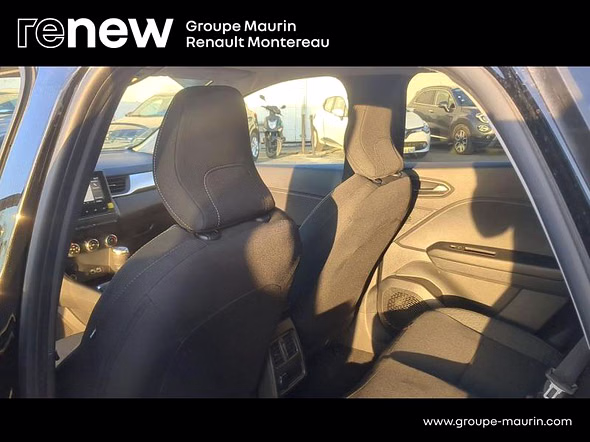 RENAULT Captur 1.6 E-Tech hybride 145ch Evolution - Miniature 17