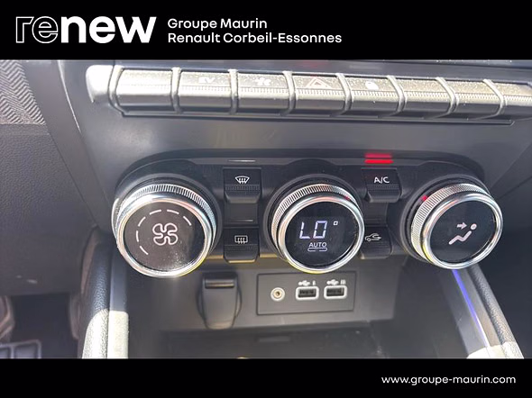 RENAULT Clio 1.6 E-Tech 145ch full hybrid Techno - 24 - Miniature 26