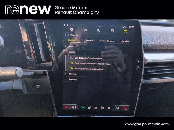 RENAULT Megane E-Tech Electric EV60 220ch Techno super charge -B - Miniature 24