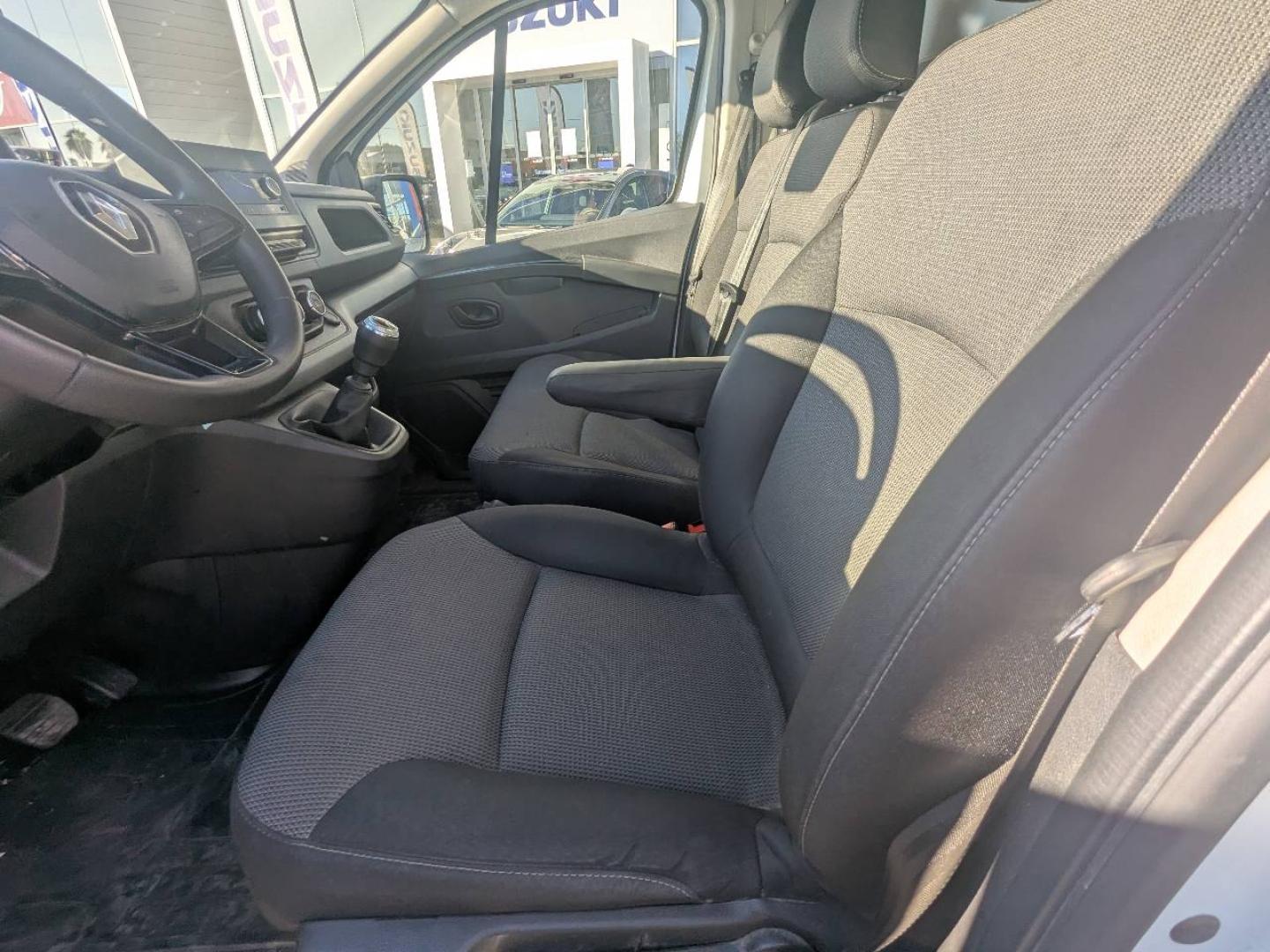 RENAULT Trafic Fg L1H1 2T8 2.0 Blue dCi 130ch Confort - Photo 11