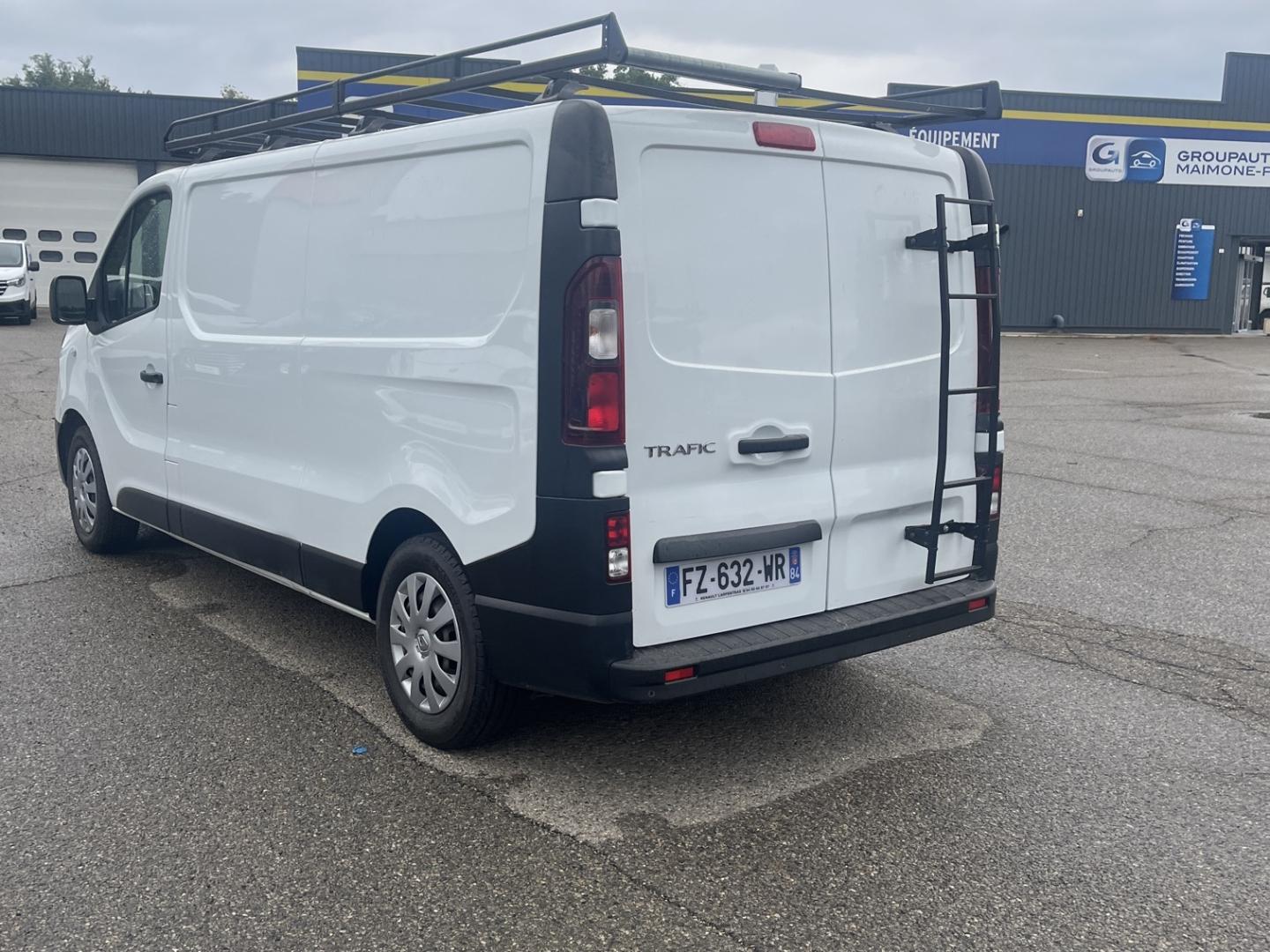 RENAULT Trafic Fg L2H1 1200 2.0 dCi 145ch Energy Grand Confort EDC E6 - Photo 7