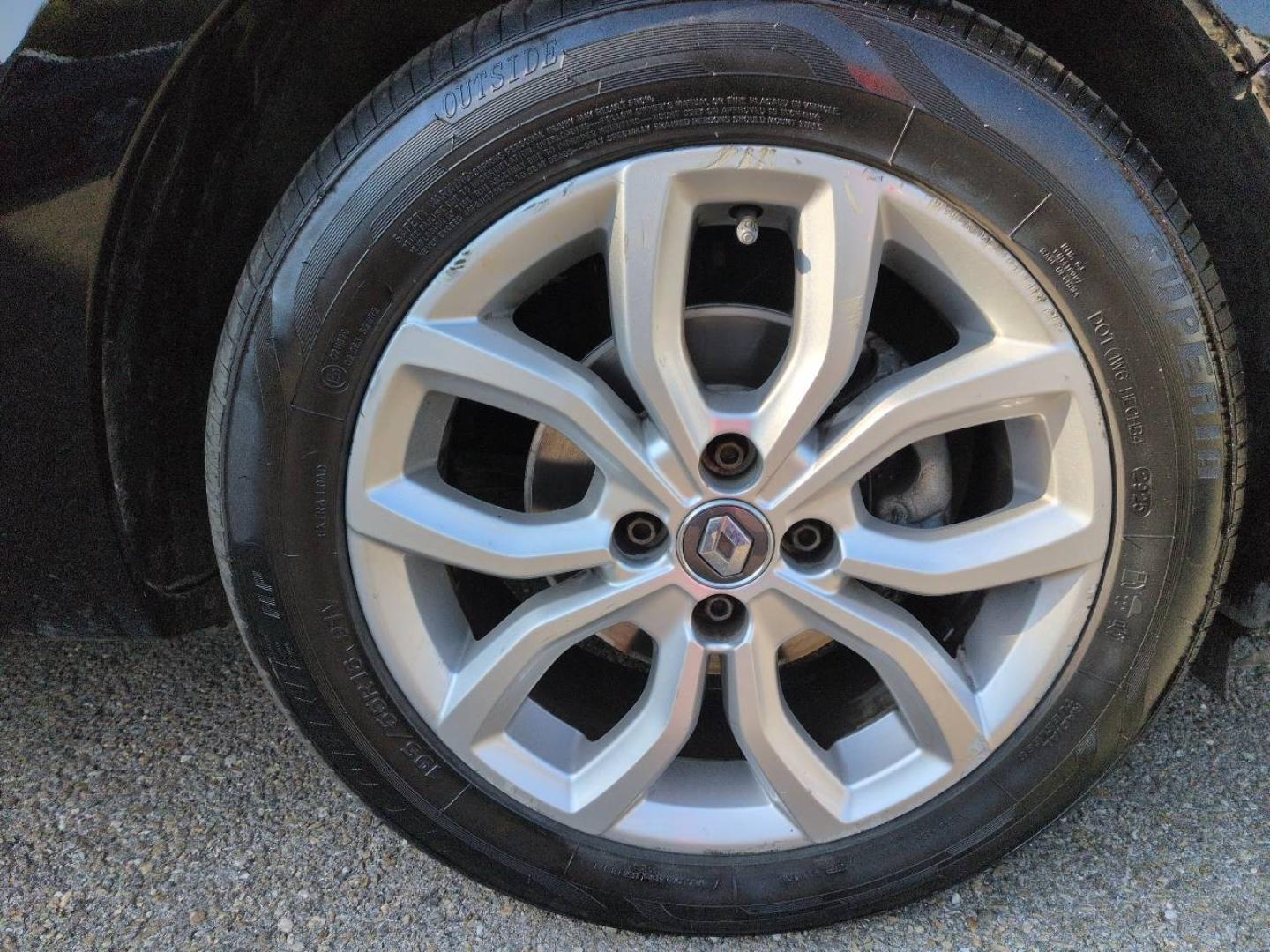 RENAULT Clio 1.5 dCi 90ch energy Limited 5p - Photo 7