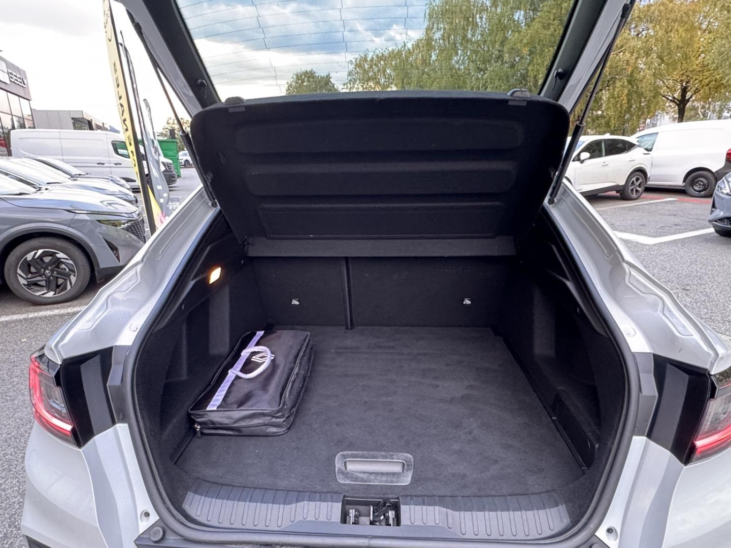 RENAULT Arkana 1.6 E-Tech 145ch full hybrid  Techno -24 - Photo 8