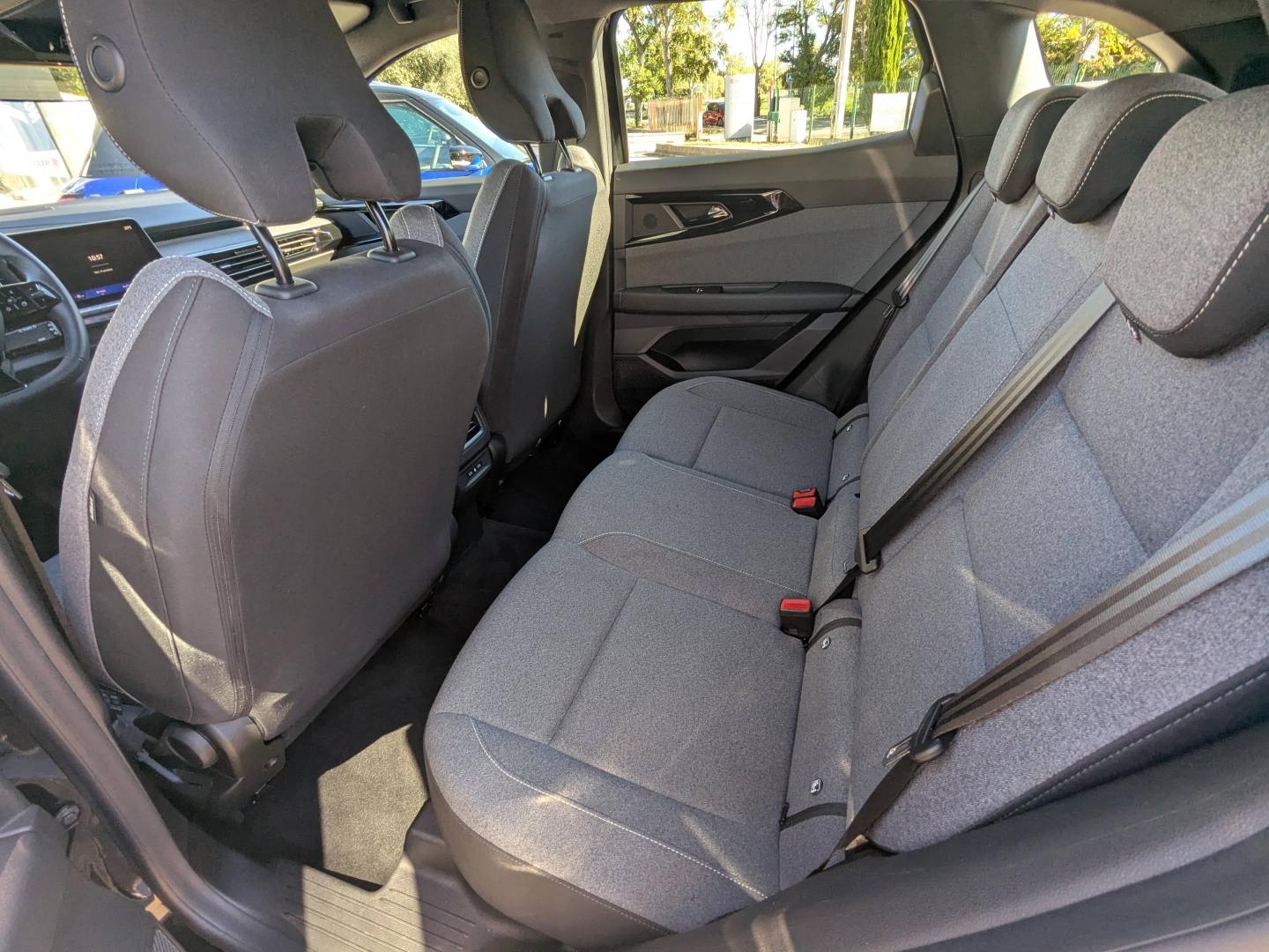 RENAULT Austral 1.2 E-Tech full hybrid 200ch Evolution - 25 - Photo 5