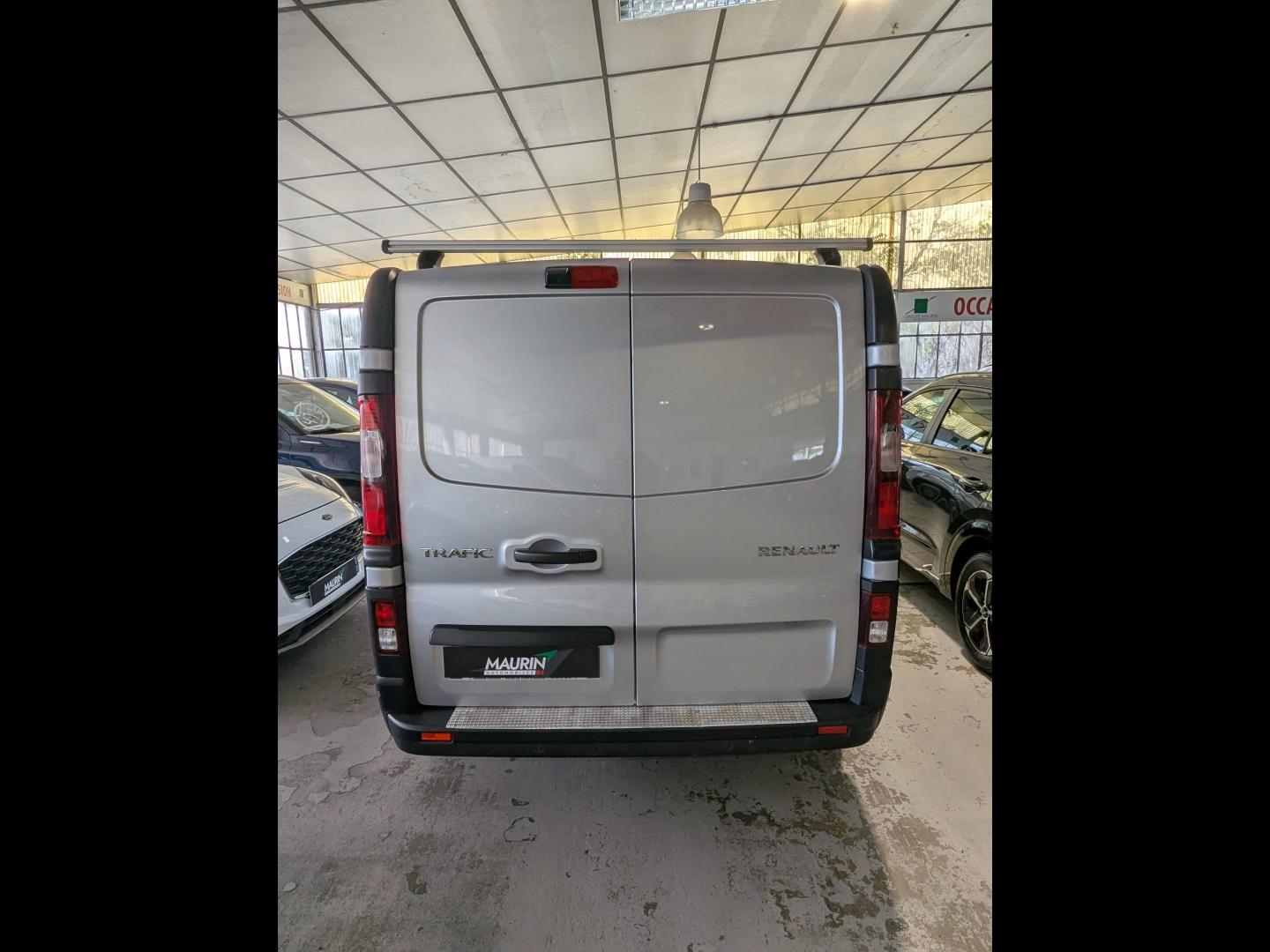 RENAULT Trafic Fg L1H1 3T 2.0 Blue dCi 170ch Advance EDC -24 - Photo 15