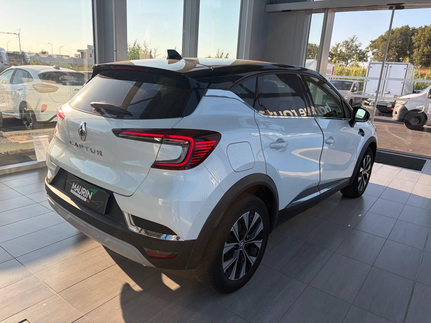 RENAULT Captur 1.3 TCe mild hybrid 140ch Techno - Photo 4