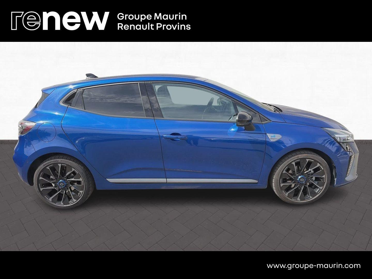 RENAULT Clio 1.6 E-Tech 145ch full hybrid esprit Alpine - 24 - Photo 4