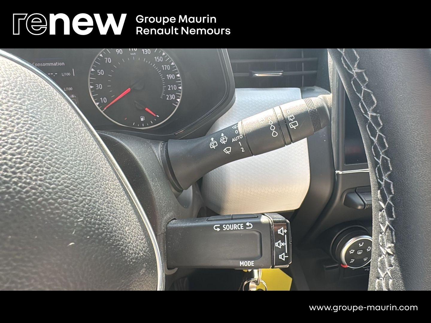 RENAULT Clio 1.0 TCe 90ch Evolution - Photo 23