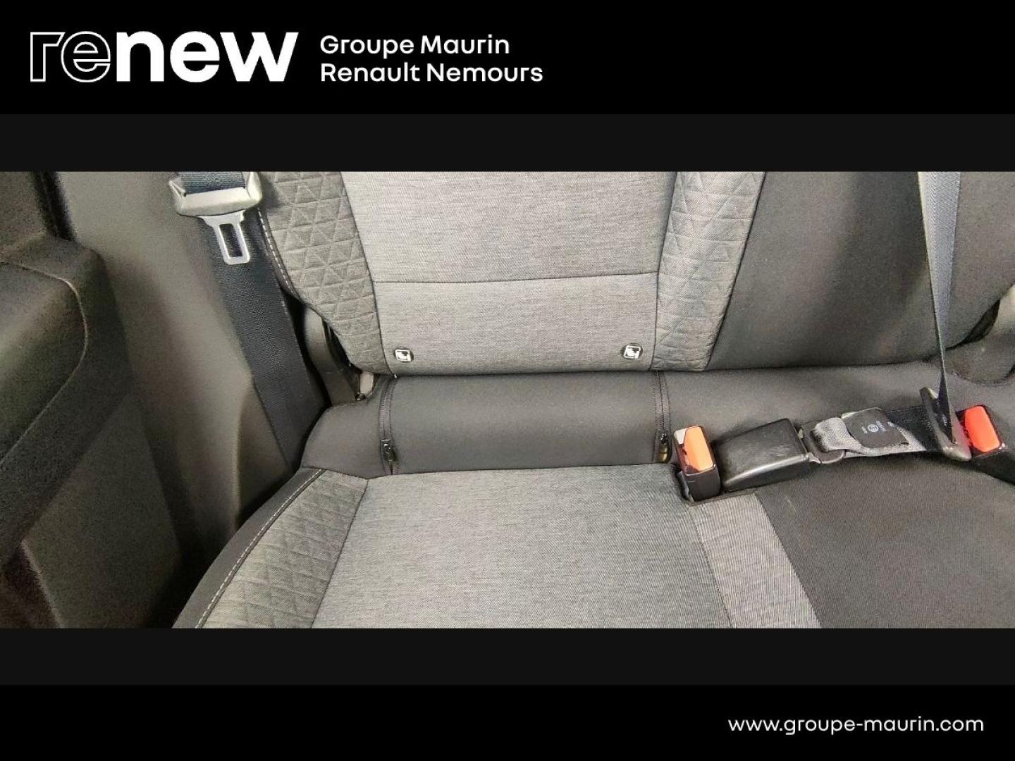 RENAULT Captur 1.6 E-Tech hybride 145ch Business - Photo 33