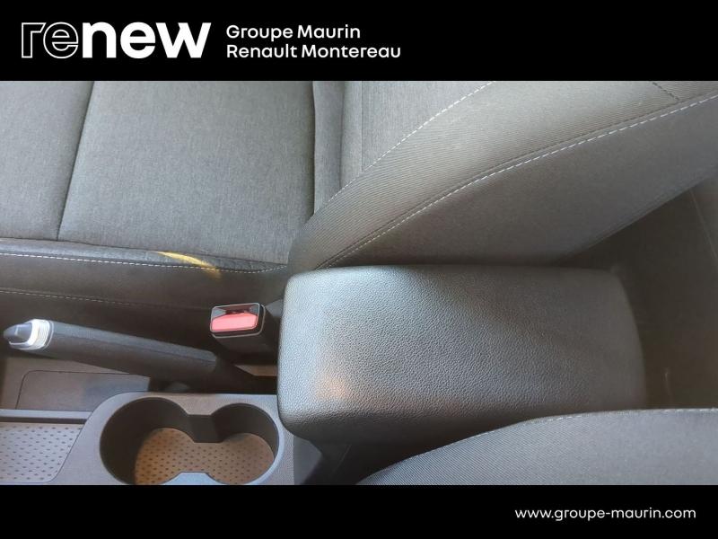 RENAULT Captur 1.6 E-Tech hybride 145ch Evolution - Photo 28
