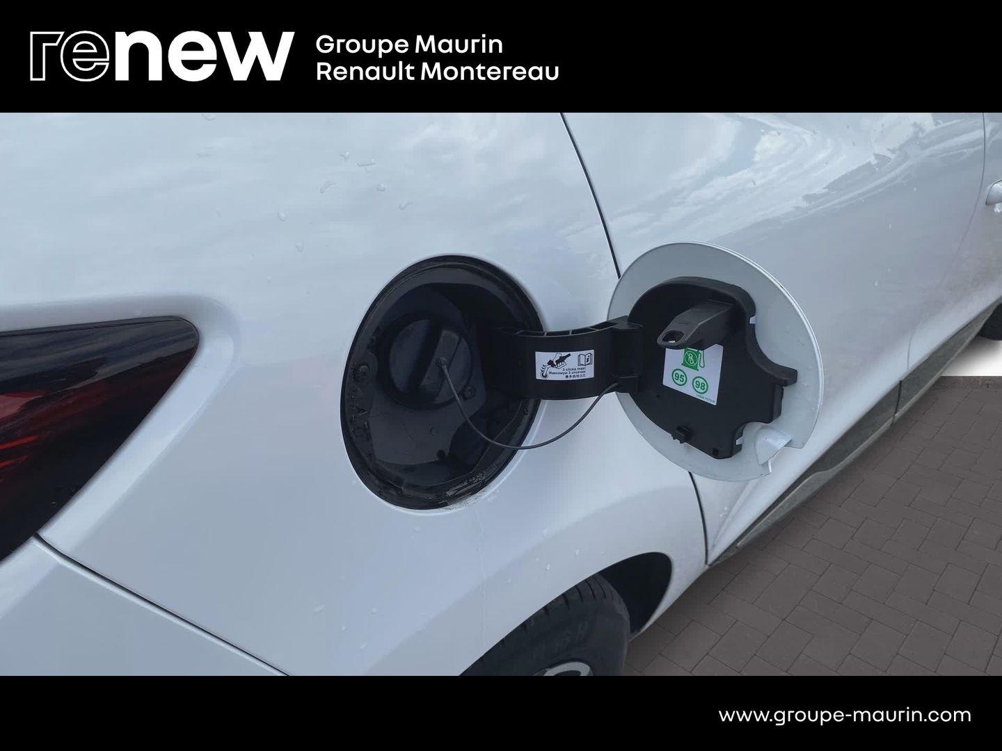 RENAULT Clio 0.9 TCe 90ch energy Intens 5p - Photo 9