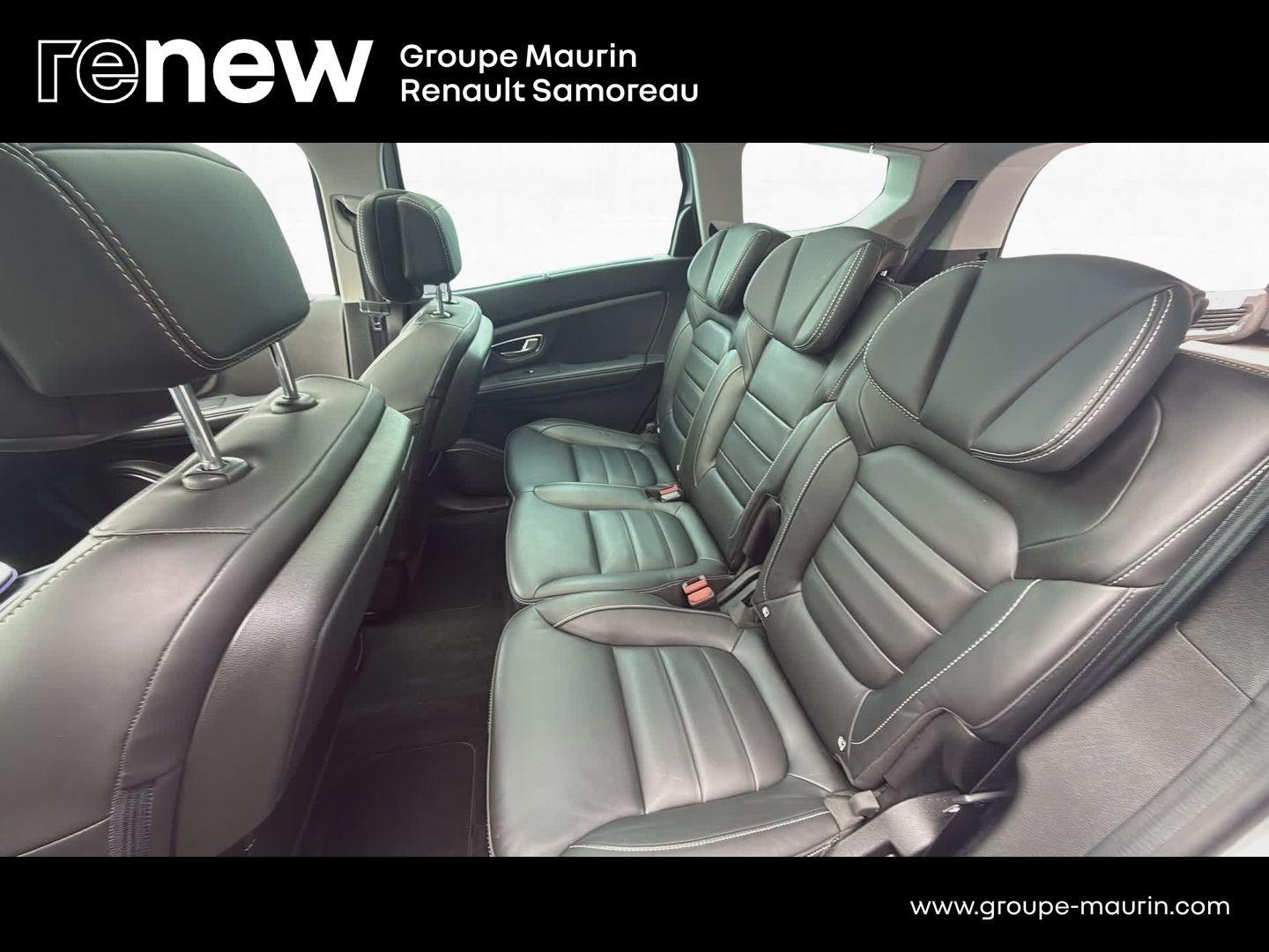 RENAULT Grand Scenic 1.6 dCi 130ch Energy Initiale Paris - Photo 14