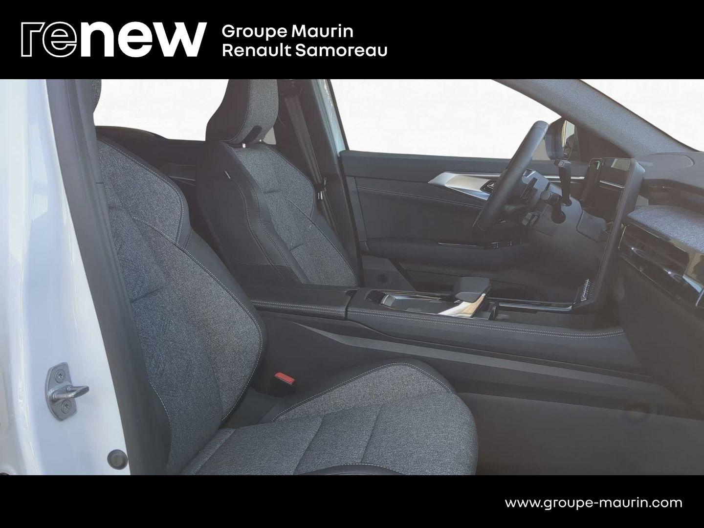RENAULT Austral 1.2 E-Tech full hybrid 200ch Techno - 25 - Photo 16
