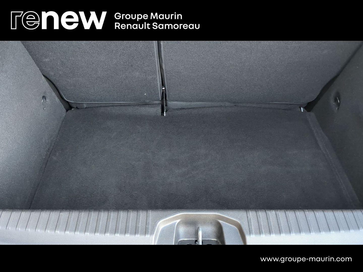 RENAULT Clio 1.5 dCi 100ch Evolution - 25 - Photo 8