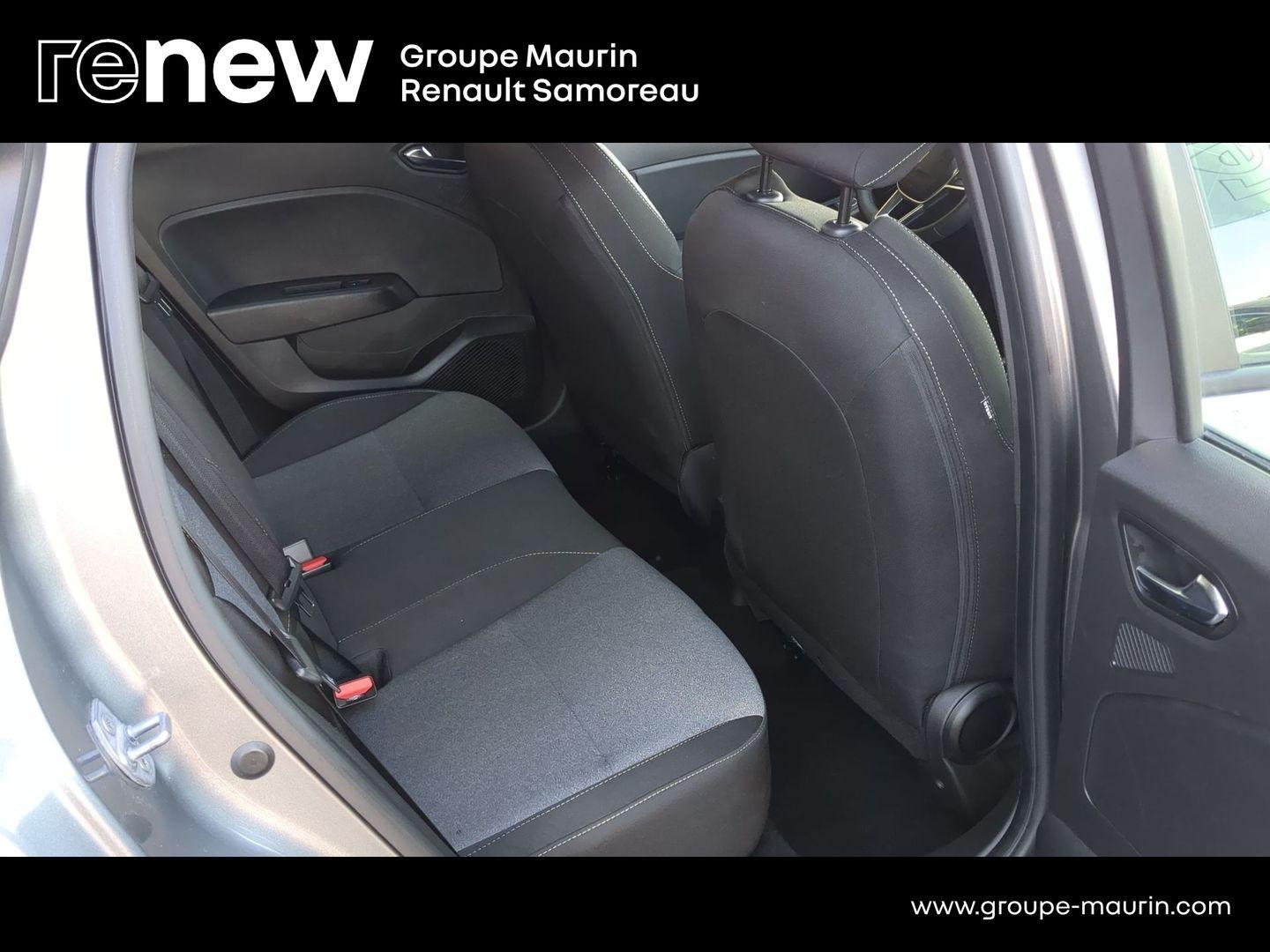 RENAULT Clio 1.5 dCi 100ch Evolution - 25 - Photo 13