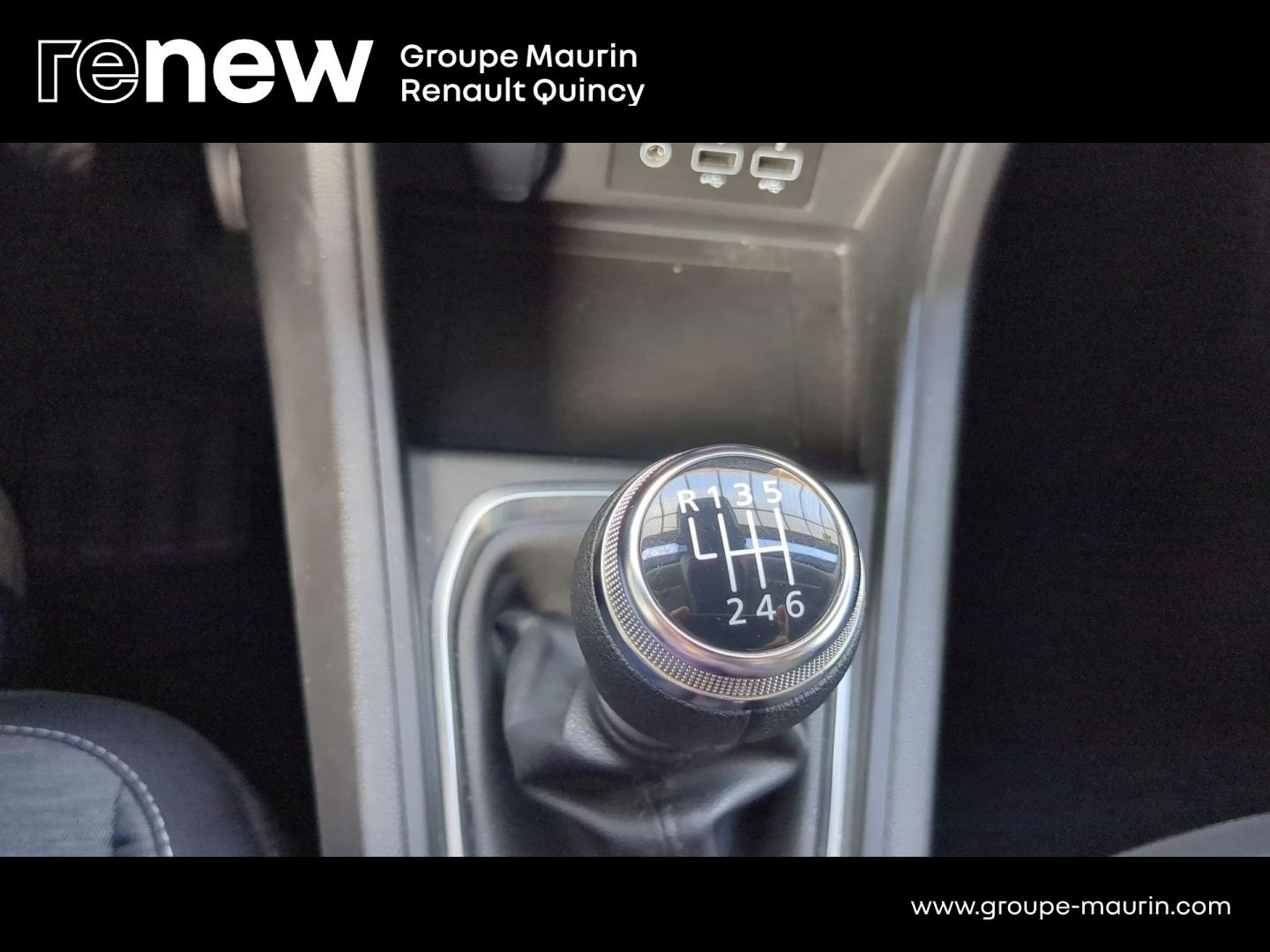 RENAULT Captur 1.0 TCe 90ch Evolution - Photo 19