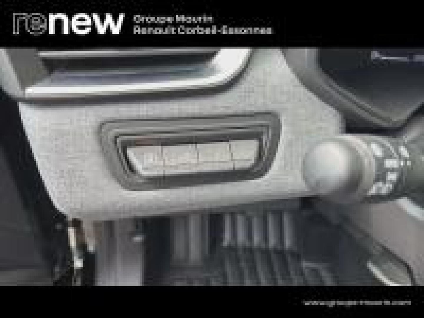 RENAULT Clio 1.5 dCi 100ch Evolution - 25 - Photo 24