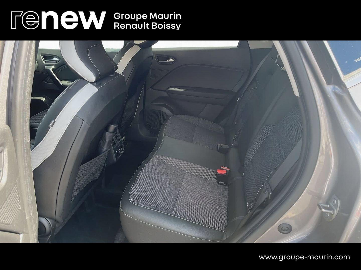 RENAULT Captur 1.6 E-Tech hybride 145ch Techno Fast Track - Photo 12
