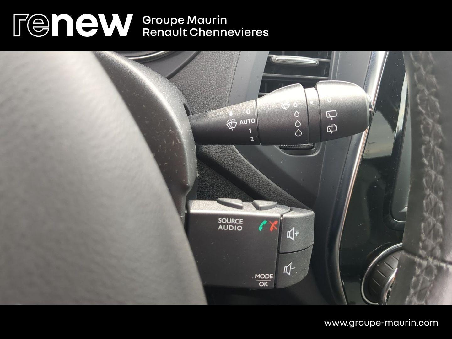 RENAULT Captur 0.9 TCe 90ch energy Intens Euro6c - Photo 20