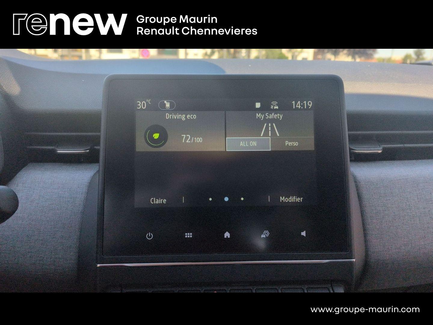 RENAULT Clio 1.0 TCe 90ch Evolution - 24 - Photo 23