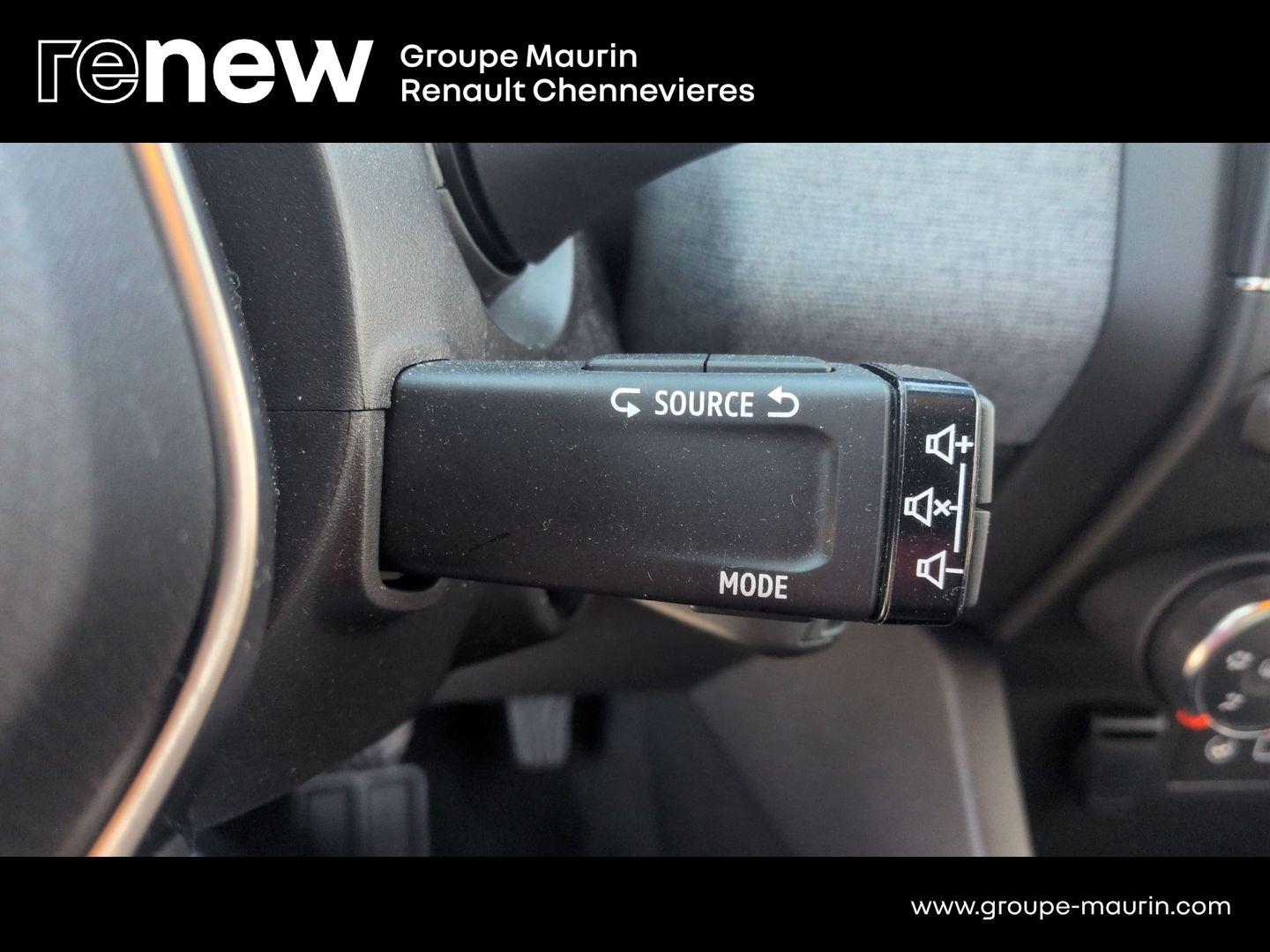 RENAULT Clio 1.0 TCe 90ch Evolution - 24 - Photo 30