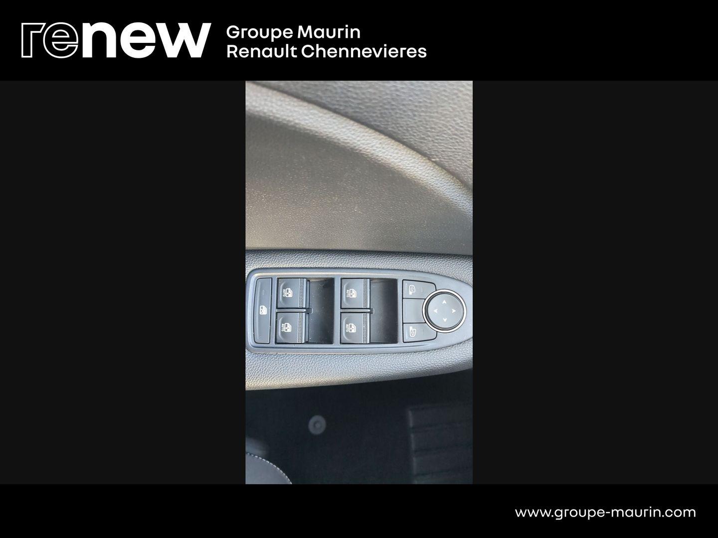 RENAULT Clio 1.0 TCe 100ch Evolution GPL - Photo 18