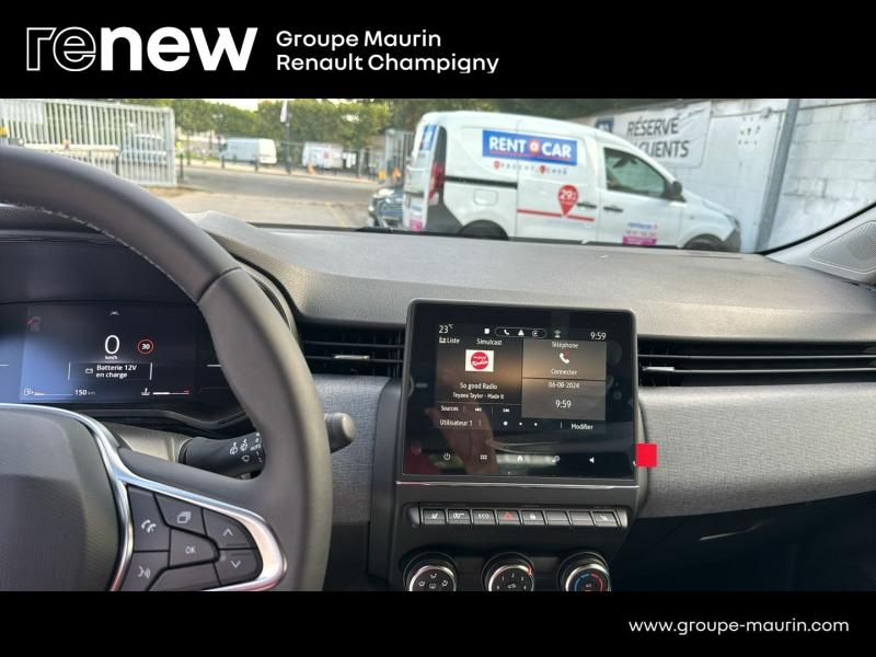 RENAULT Clio d’occasion à vendre à CHAMPIGNY-SUR-MARNE chez ADP - GIRARDIN (Photo 8)