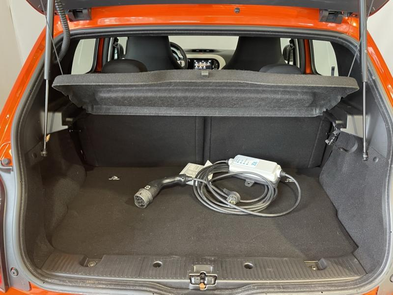RENAULT Twingo d’occasion à vendre à CHAMPIGNY-SUR-MARNE chez ADP - GIRARDIN (Photo 19)