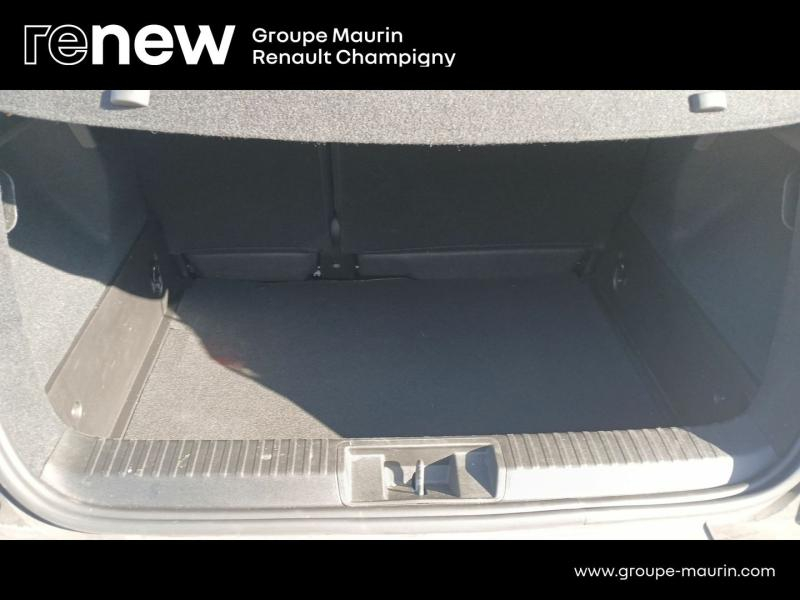 RENAULT Captur d’occasion à vendre à CHAMPIGNY-SUR-MARNE chez ADP - GIRARDIN (Photo 14)