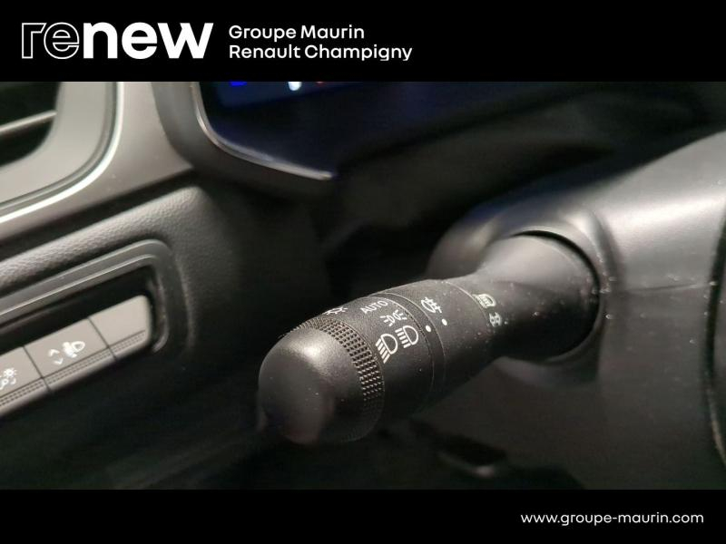 RENAULT Captur d’occasion à vendre à CHAMPIGNY-SUR-MARNE chez ADP - GIRARDIN (Photo 18)