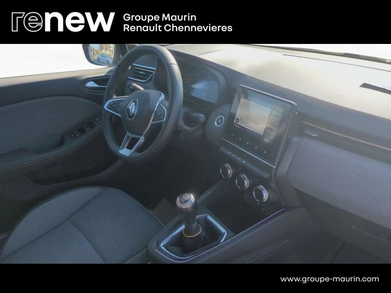 RENAULT Clio d’occasion à vendre à CHAMPIGNY-SUR-MARNE chez ADP - GIRARDIN (Photo 15)