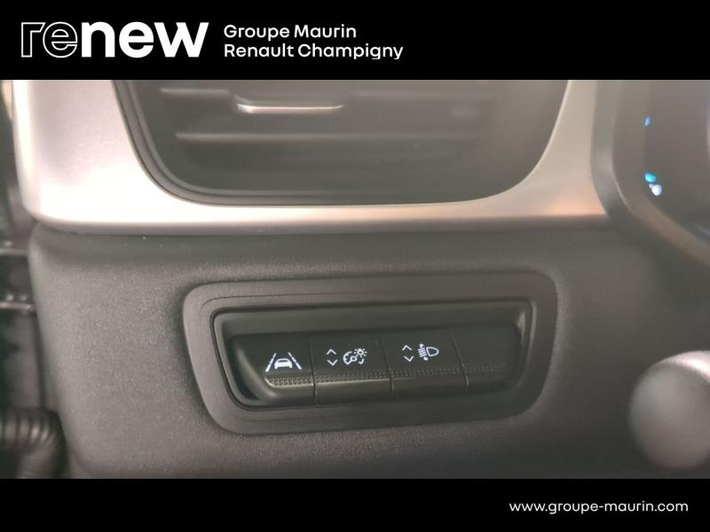 RENAULT Captur d’occasion à vendre à CHAMPIGNY-SUR-MARNE chez ADP - GIRARDIN (Photo 18)