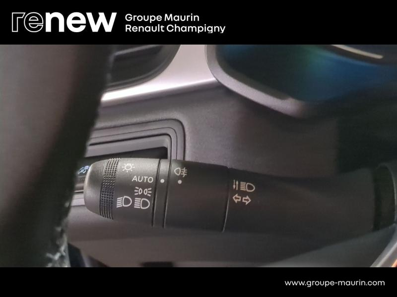 RENAULT Captur d’occasion à vendre à CHAMPIGNY-SUR-MARNE chez ADP - GIRARDIN (Photo 20)