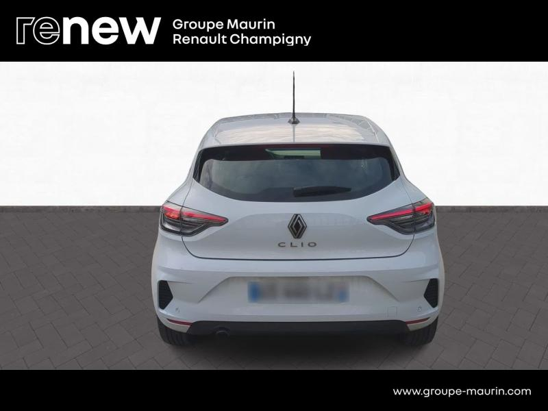 RENAULT Clio d’occasion à vendre à CHAMPIGNY-SUR-MARNE chez ADP - GIRARDIN (Photo 6)
