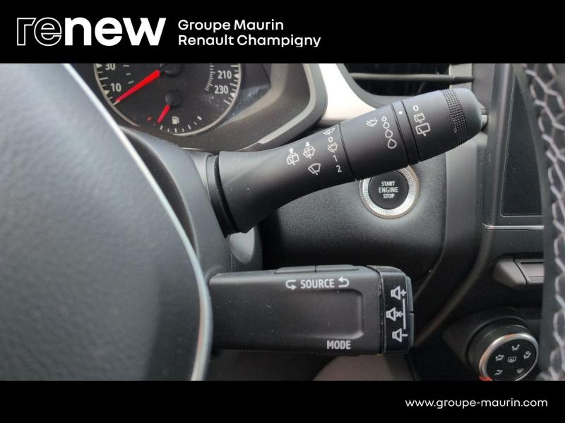RENAULT Captur d’occasion à vendre à CHAMPIGNY-SUR-MARNE chez ADP - GIRARDIN (Photo 18)