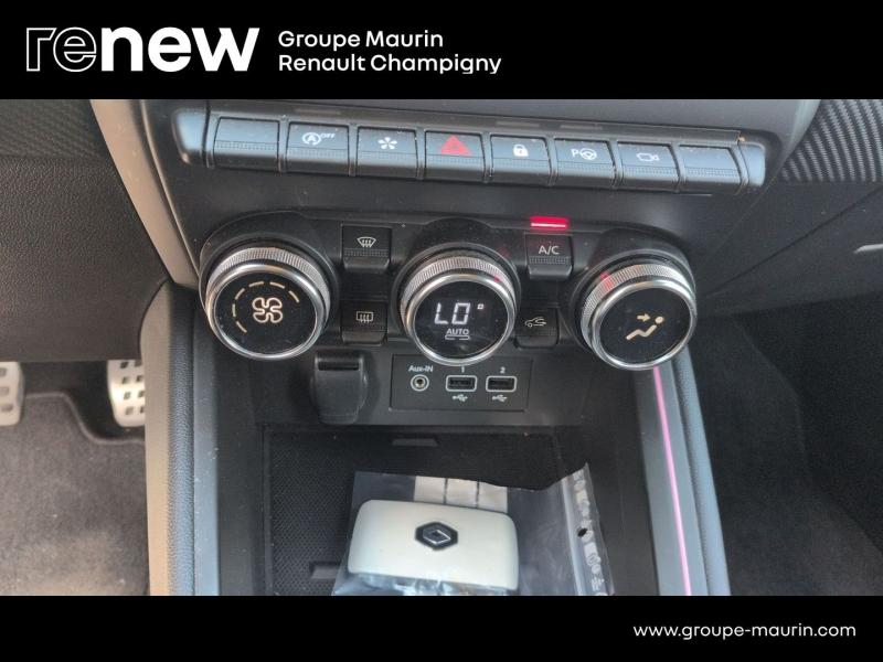 RENAULT Clio d’occasion à vendre à CHAMPIGNY-SUR-MARNE chez ADP - GIRARDIN (Photo 18)